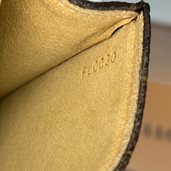 Louis Vuitton LOUIS VUITTON Monogram Pochette GM - Picture 9 of 16